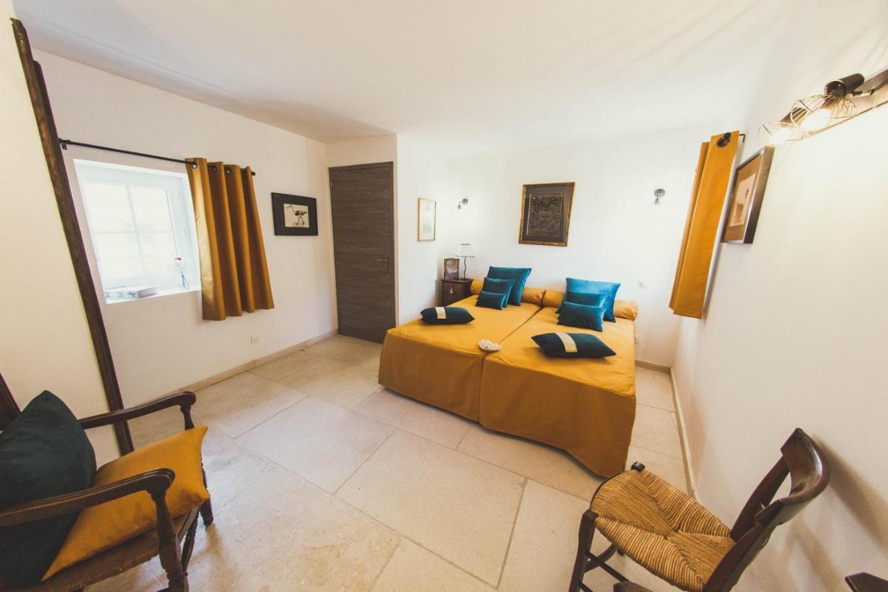 Les Cent Ciels Hotel Salavas Exterior photo